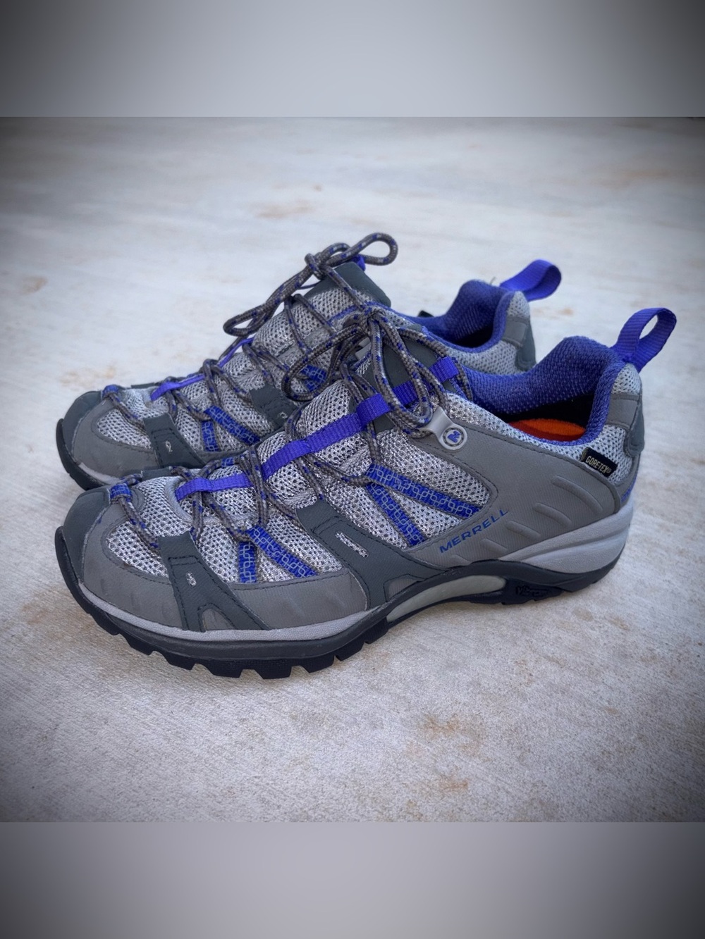 Merrell Women's Siren Sport GORE-TEX Hiking Shoes Sz 6.5